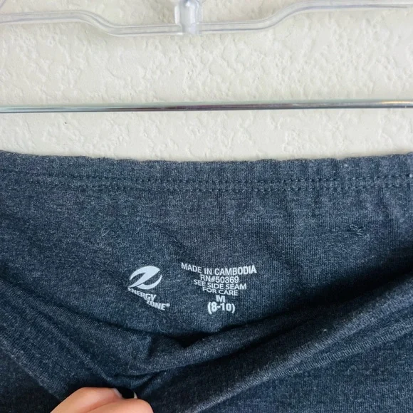 Energy Zone Dark Grey Pocket Capri Cropped Pocket Workout Leggings - Picture 4 of 8